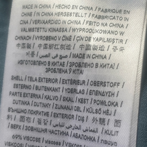 NWT Guess by Marciano Blue Jumpsuit with V-Neck and Belt size 6 - Picture 10 of 10